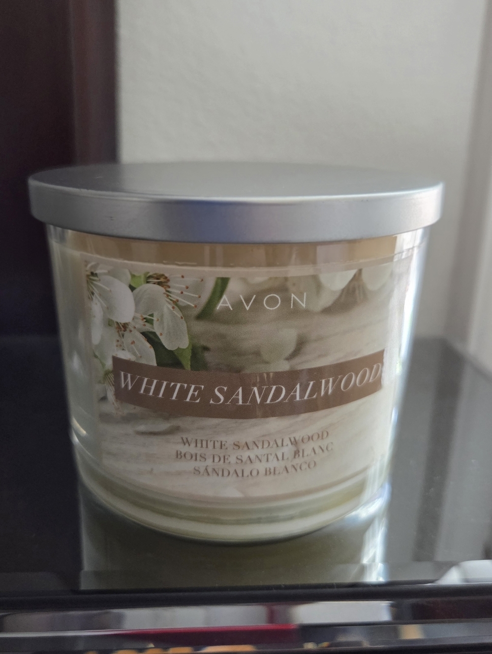 Avon White Sandalwood Candle with Silver Lid